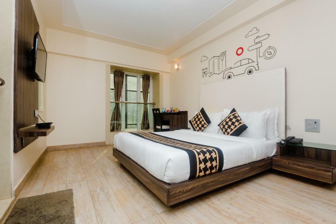 Mumbai House Hotel Juhu Екстер'єр фото